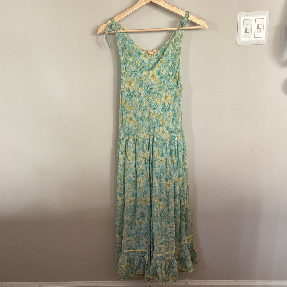 Cottagecore Floral Sleeveless Mid calf dress